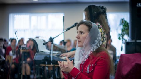 Церковь г. Новополоцка: сурдоперевод сестры Ольги...