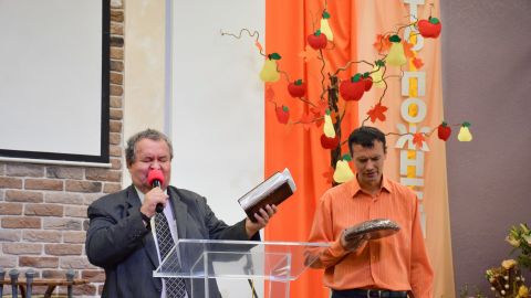 Молитва за хлеб земной и хлеб духовный