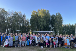 Выезд глухих и сурдопереводчиков на природу Выезд глухих и сурдопереводчиков на природу